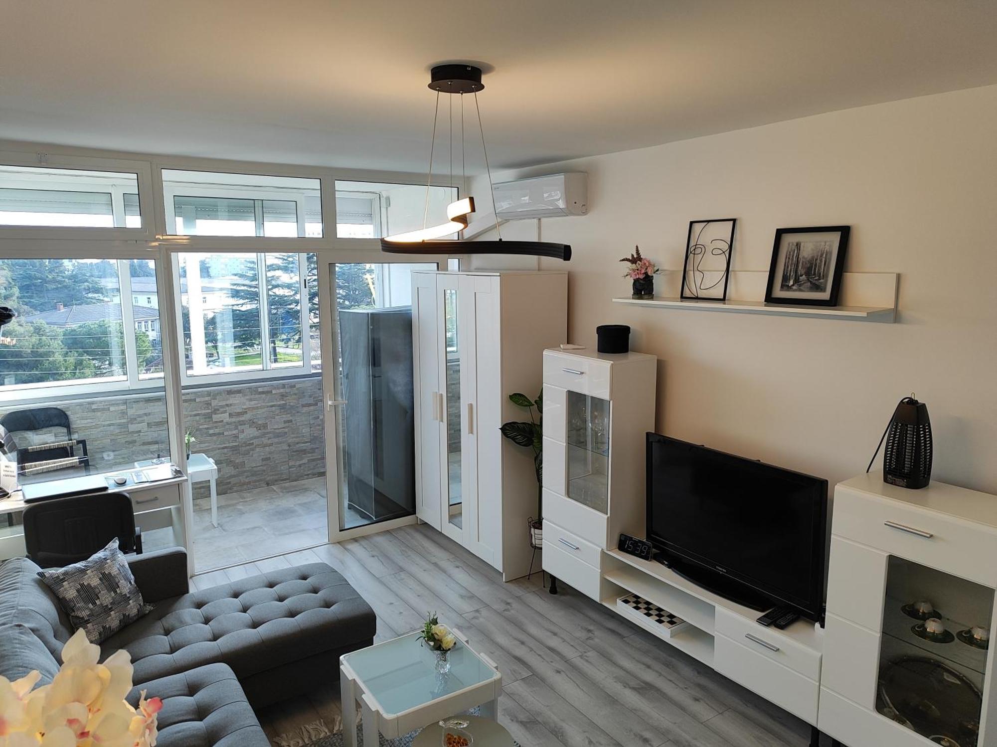 Apartment Zara With Garage Exteriér fotografie