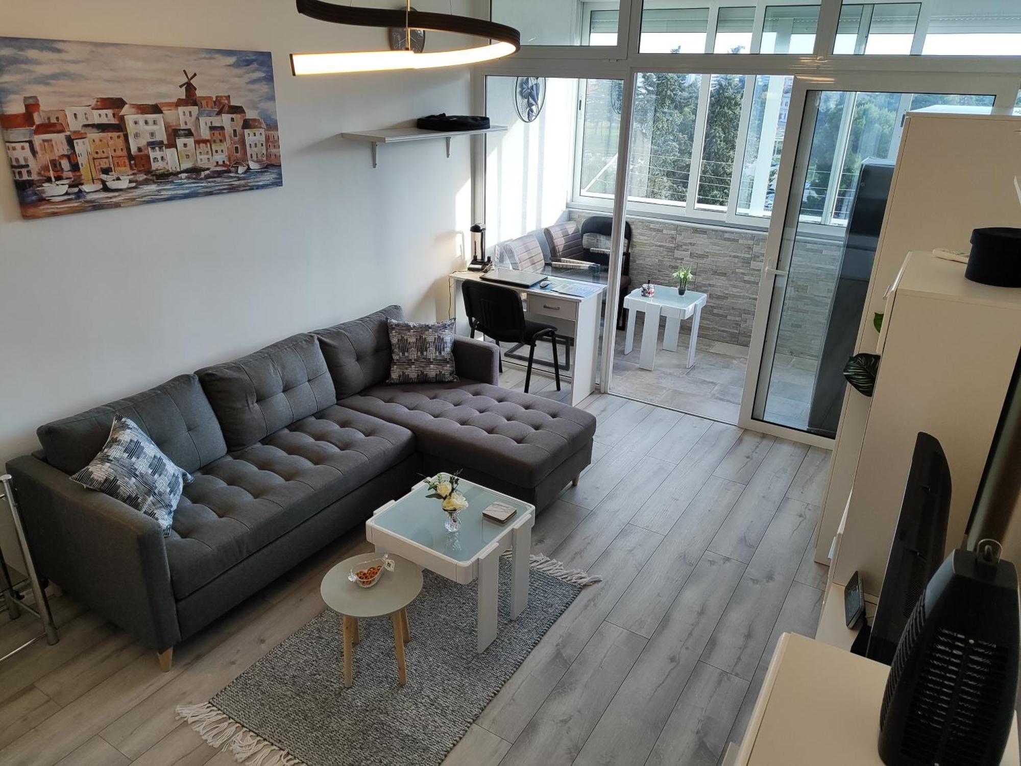 Apartment Zara With Garage Exteriér fotografie